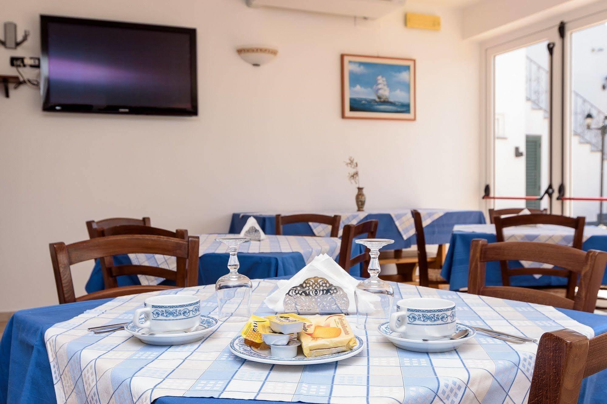 Fumerie Hotel